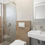 4 Bedroom Awesome In Ferienhaus *