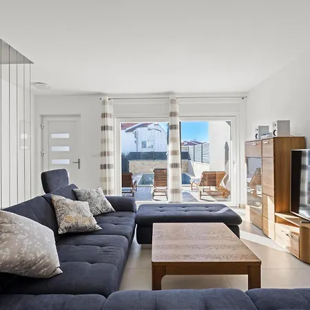 Дом отдыха 4 Bedroom Awesome In