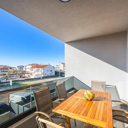 4 Bedroom Awesome In