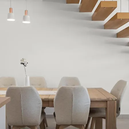 4 Bedroom Awesome In Дом отдыха Срима